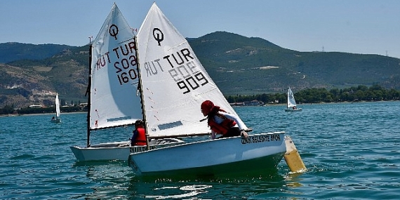 İznik Gölü'nde madalyalar sahiplerini buldu