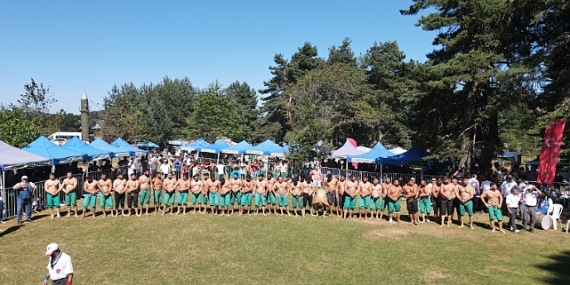 İznik'te Alıç yaylası güreşleri yapıldı 