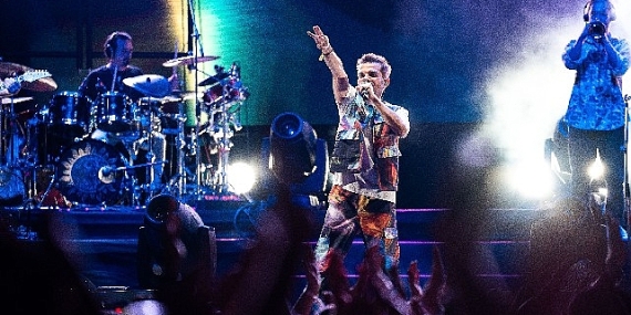 Kenan Doğulu binlerce hayranı ile Ankara'da buluştu