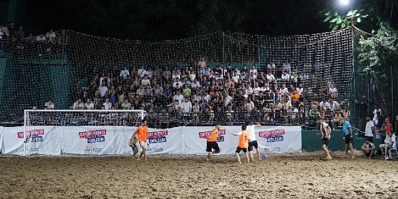 Kum futbol turnuvasında nefes kesen final 