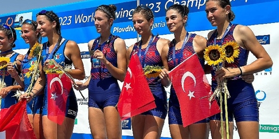 Milli kürekçilerden 1 gümüş 1 bronz madalya 