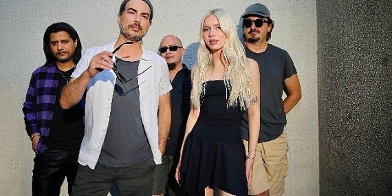 Mor ve ötesi ve Aleyna Tilki Coke Studio için birlikte şarkı seslendirdi