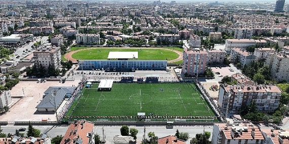 Selçuklu Belediyesi Sentetik Çim Saha ve İdari Bina düzenlenen törenle açıldı