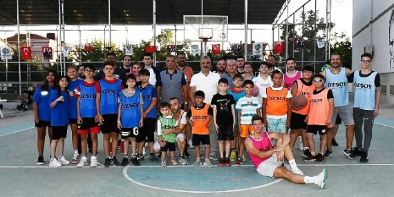 Takımını kur sahaya çık 4 . Geleneksel besketbol turnuvası sona erdi 