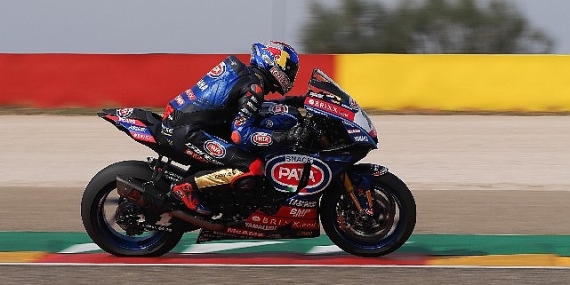 Toprak Razgatlıoğlu'ndan Kariyerinin 100. Podyumu