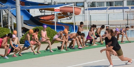 Torbalı Belediyesi'nde yüzme kursları başladı
