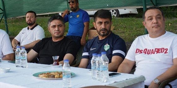 Aliağa Belediye Başkanı Serkan Acar'dan Aliağaspor FK'nın Bolu Kampına Ziyaret