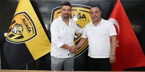 Aliağaspor FK'nın İlk Futbol Okulu'nu Polat Çetin Açıyor