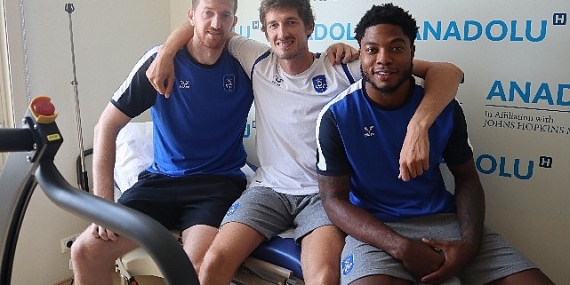 Anadolu Efesli 3 oyuncu sağlık kontrolünden geçti