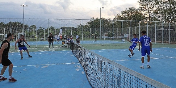 Ayak Tenisi 'Zafer Kupası' için oynandı