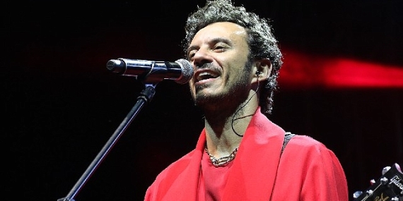 Buray, Darıca'da müzik dolu bir gece yaşattı