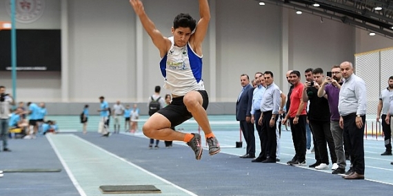 Geleceğin yıldızları, Türkiye'nin en büyük salonunda yetişiyor