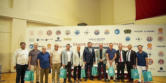 Gemlik'teki dev turnuvada kıyasıya rekabet