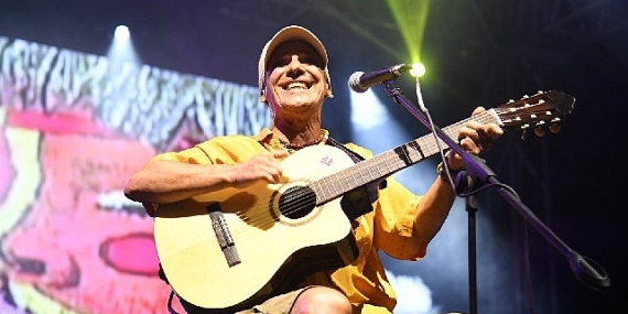 Kadıköy'de Manu Chao rüzgarı esti