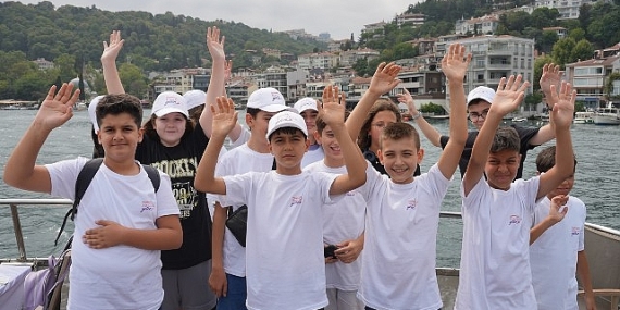 Kahramanmaraşlı çocuklar, Türkiye-Ukrayna Milli Basketbol maçında millileri desteklemek için İstanbul'da!