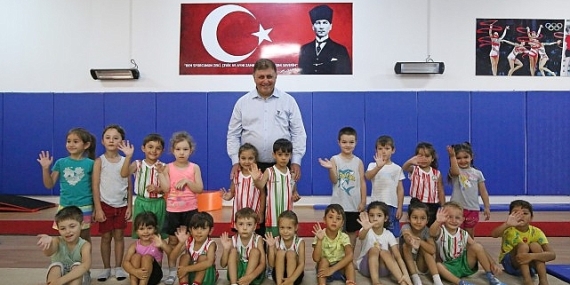 Karşıyaka'da geleceğin cimnastikçileri yetişiyor