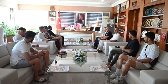 Kemer 2020 Futbol Kulübü'nden Başkan Topaloğlu'na ziyaret