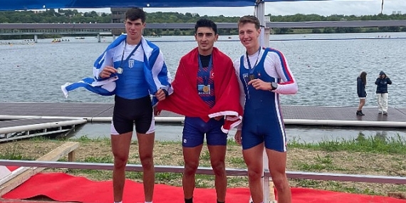 Millilerden 2 Dünya Şampiyonluğu