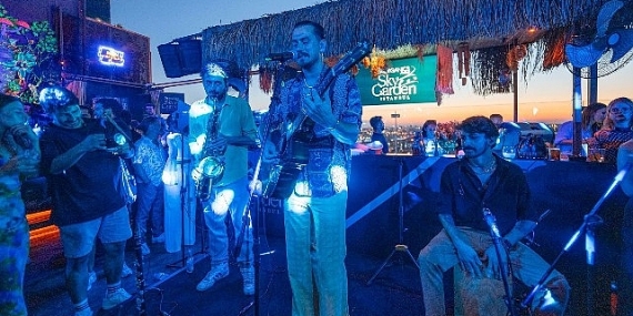 Müziğin Ruhunu Keşfetmek: Evrencan Gündüz Konserlerine Davetlisiniz