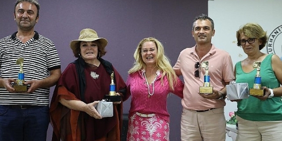 Burhaniye'de Briç Turnuvası Şöleni