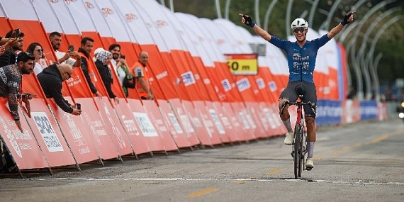 Daniel Stampe Şile'de zafere pedalladı