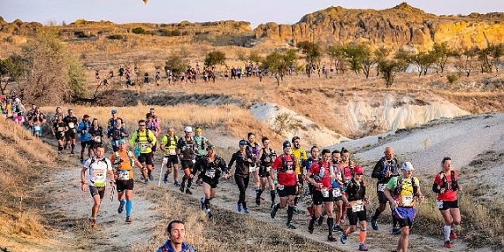 Ekim ayında Kapadokya'nın Kalbini Koşarak Keşfedin
