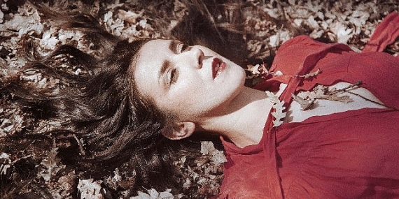 Fado ve Çağdaş İngiliz Müziğini Harmanlayan Nessi Gomes, 11 Kasım'da Zorlu PSM'de!