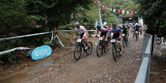 Kocaeli'de Uluslararası Dağ Bisikleti Kupası Yarışları tamamlandı