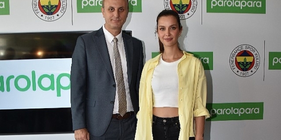 Oyuncuyum diyen tiyatro yapmalı