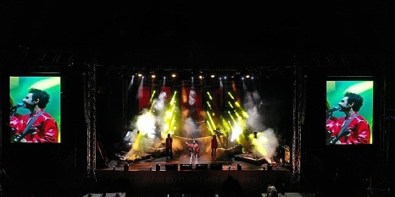 Aydın büyükşehir Belediyesi'nden muhteşem 100. Yıl konseri