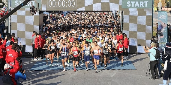 Binlerce Sporcu 2. Uluslararası Konya Yarı Maratonu'nda “İyilik" İçin Koştu