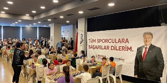 Cumhuriyet'in 100. Yılında Bornova'da satranç heyecanı