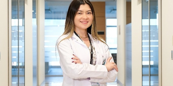 Diş beyazlatma işlemi diş hekimi tarafından yapılmalı