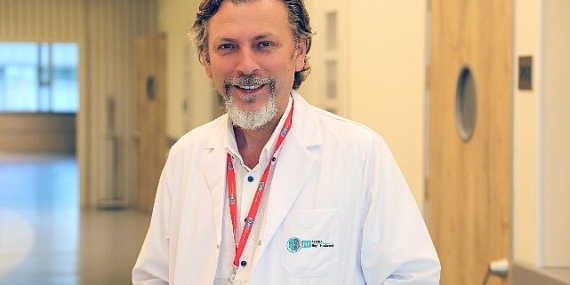 Estetik ameliyatlara rağmen bedenlerinden memnun değiller