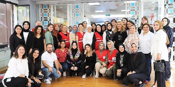 Kızılay Gönüllüsü Kadınlar “Sağlık Elçisi" oluyor