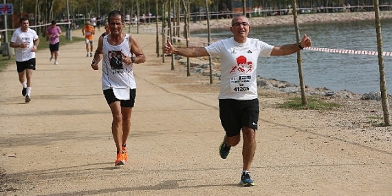 Kocaeli 100. yılda 'Cumhuriyet' aşkına koştu