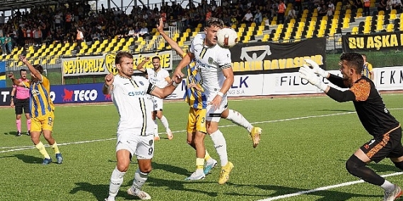 Lider Aliağa Galibiyet Serisini Sürdürdü