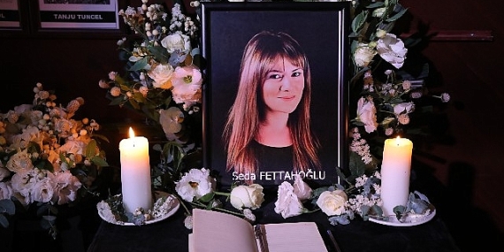 Mumlar Seda Fettahoğlu için yandı