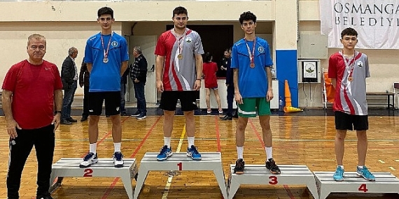 Osmangazi Belediyespor başarıya doymuyor