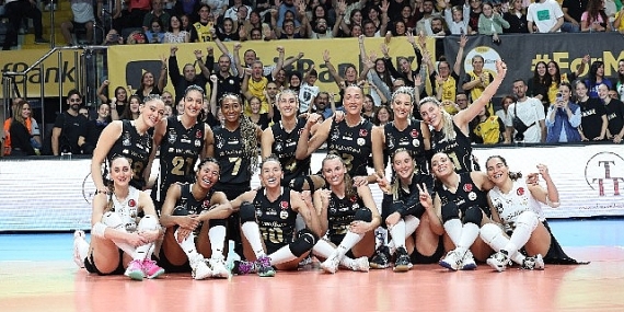 VakıfBank, Galatasaray Daikin'e set vermedi