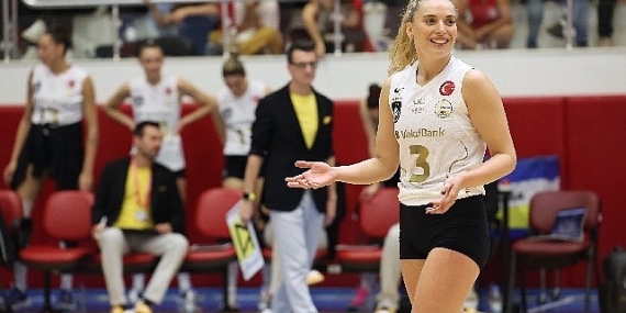 VakıfBank, ligde kazanmaya devam ediyor