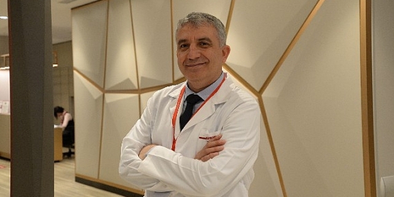 Akciğer Kanserinde Robotik Yöntem Sağlıklı Bir Nefes Sunuyor