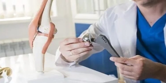 Kalça Protezi Ameliyatı Nedir?