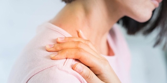 Omzunuz “donmuş” olabilir!