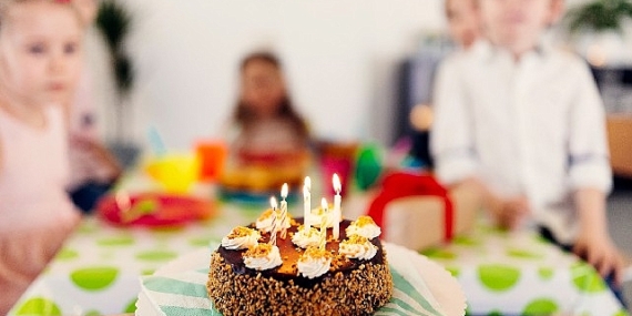 Pasta üzerinde çocuklarımızı bekleyen tehlike : Maytap