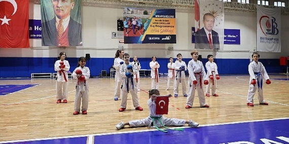 Bayrampaşa'da spor okulu kış sezonu başladı