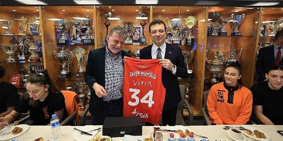 İmamoğlu, &apos;2036 İstanbul Olimpiyatı'na Destek' turlarını Eczacıbaşı ile devam ettirdi