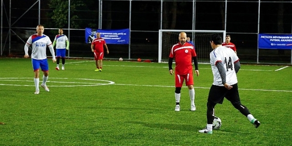 Veteranlar Futbol Turnuvası'nda şampiyon belli oldu