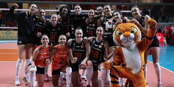 Eczacıbaşı Dynavit, adını çeyrek finale yazdırdı