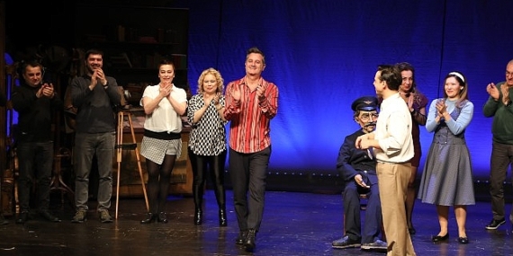 İstanbul Büyükşehir Belediyesi Şehir Tiyatroları Dinçer Sümer'in yazdığı, Ersin Umulu'nun yönettiği “Maviydi Bisikletim" adlı oyunu seyirciyle buluşturdu